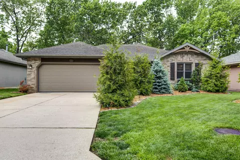2756 E Verona St, Springfield, MO 65804