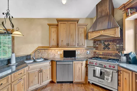 Kitchen - 1369 E Anthony St, Springfield, MO 65804 photo 2 of 4