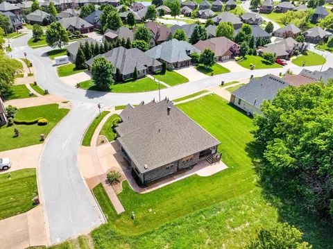 View/Area - 1369 E Anthony St, Springfield, MO 65804 photo 3 of 6
