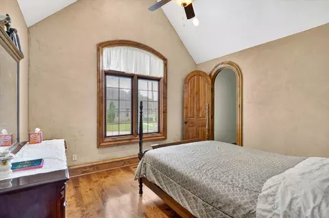 Bedroom - 1369 E Anthony St, Springfield, MO 65804 photo 4 of 5