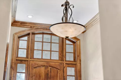 Entry Way - 1369 E Anthony St, Springfield, MO 65804 photo 5 of 10