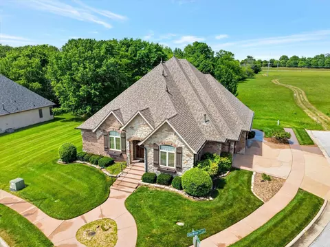 View/Area - 1369 E Anthony St, Springfield, MO 65804 photo 1 of 6