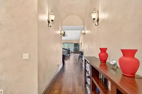 Entry Way - 1369 E Anthony St, Springfield, MO 65804 photo 7 of 10