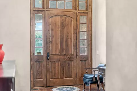 Entry Way - 1369 E Anthony St, Springfield, MO 65804 photo 4 of 10