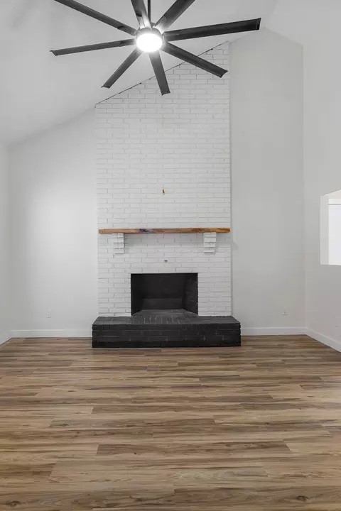 Living - 2021 E Lark St, Springfield, MO 65804 photo 4 of 9
