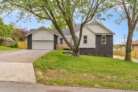 2021 E Lark St, Springfield, MO 65804