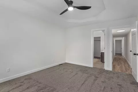 Bedroom - 2021 E Lark St, Springfield, MO 65804 photo 3 of 4