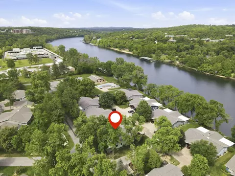 22 Willow Ct, Branson, MO 65616