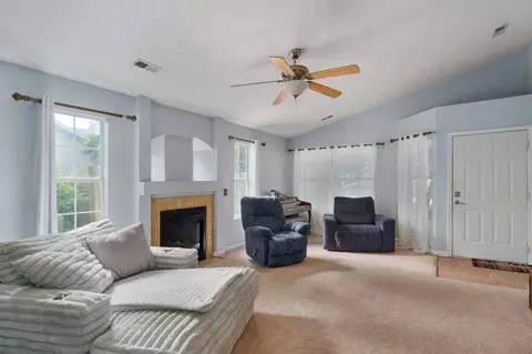 Living - 806 E Southridge St, Nixa, MO 65714 photo 3 of 4