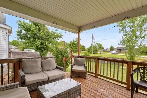 Exterior - 806 E Southridge St, Nixa, MO 65714 photo 5 of 11