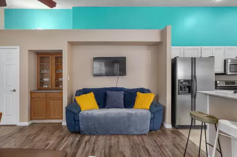 Living - 806 E Southridge St, Nixa, MO 65714 photo 4 of 4