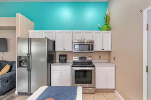 Kitchen - 806 E Southridge St, Nixa, MO 65714 photo 3 of 4