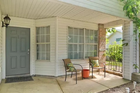 Exterior - 806 E Southridge St, Nixa, MO 65714 photo 3 of 11