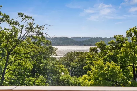 252 Sleepy Hollow Dr, Kimberling City, MO 65686