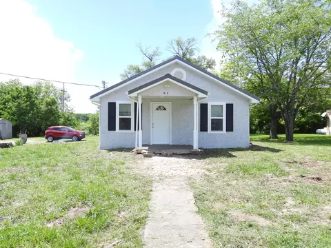 413 S Gulf St, Humansville, MO 65674