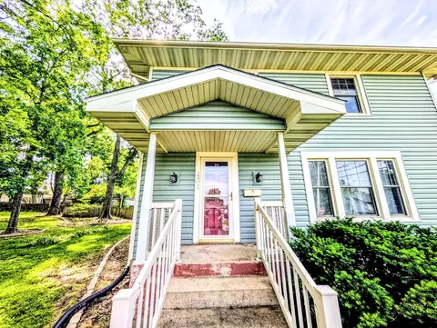 Exterior - 431 N Clay St, Marshfield, MO 65706 photo 9 of 10