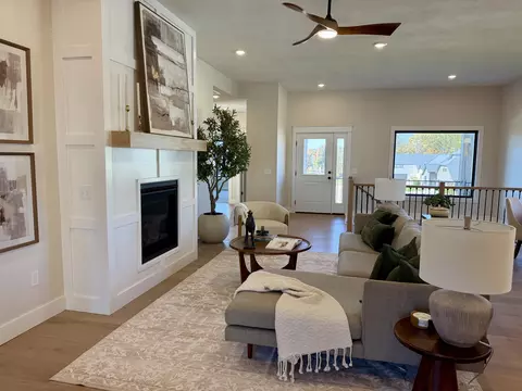 Living - 702 S Thornridge Dr, Springfield, MO 65809 photo 1 of 6