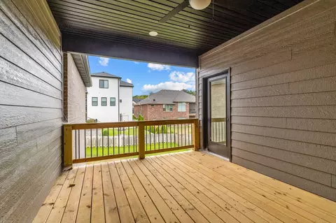 Exterior - 702 S Thornridge Dr, Springfield, MO 65809 photo 5 of 8