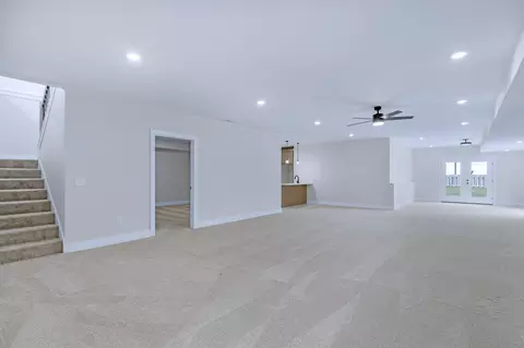 Living - 702 S Thornridge Dr, Springfield, MO 65809 photo 6 of 6