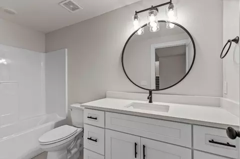 Bath - 702 S Thornridge Dr, Springfield, MO 65809 photo 5 of 5