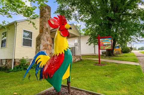 210 W College St, Branson, MO 65616