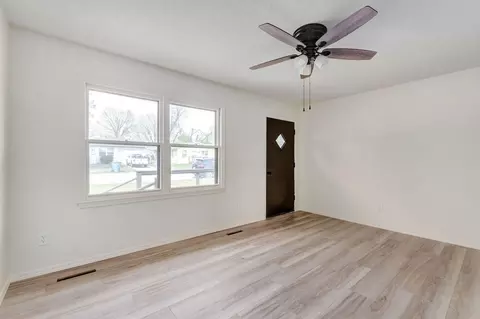 Living - 2316 W Page St, Springfield, MO 65802 photo 3 of 3
