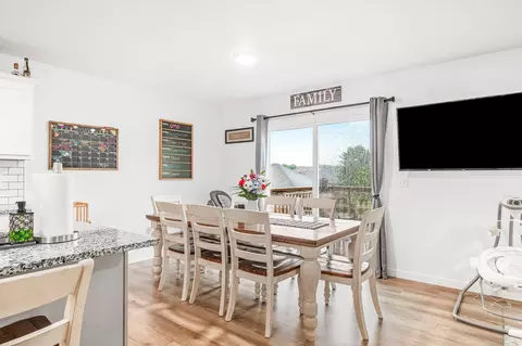 Dining - 1142 S Broadview Ave, Springfield, MO 65802 photo 1 of 1