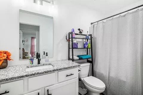 Bath - 1142 S Broadview Ave, Springfield, MO 65802 photo 4 of 4