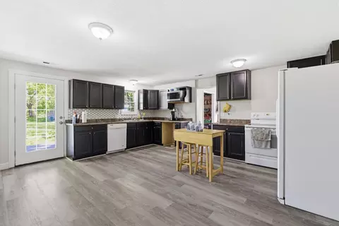 Kitchen - 243 E 508th Rd, Aldrich, MO 65601 photo 1 of 3