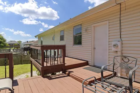 Exterior - 5834 S Iris Ln, Battlefield, MO 65619 photo 2 of 8