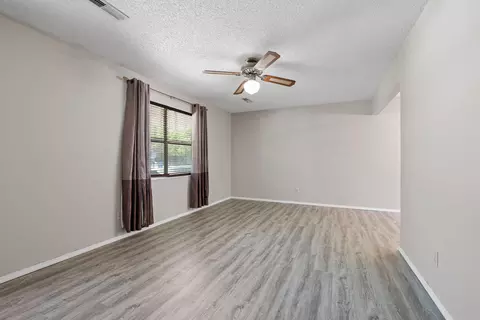 Living - 5834 S Iris Ln, Battlefield, MO 65619 photo 2 of 3
