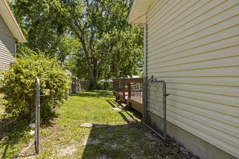 Exterior - 5834 S Iris Ln, Battlefield, MO 65619 photo 5 of 8