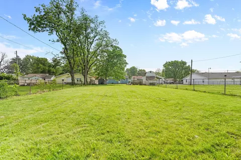 Exterior - 819 N Brown Ave, Springfield, MO 65802 photo 8 of 8