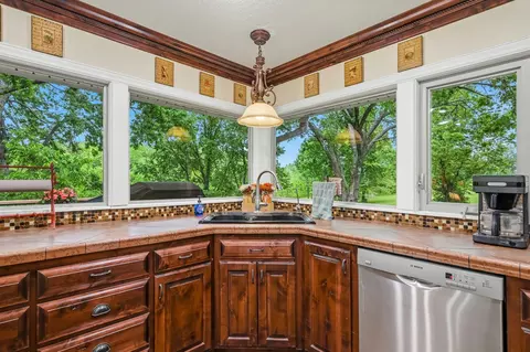 Kitchen - 1111 E Wilder Ct, Nixa, MO 65714 photo 5 of 6