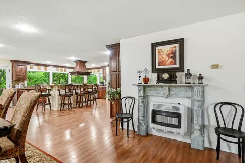 Dining - 1111 E Wilder Ct, Nixa, MO 65714 photo 1 of 2