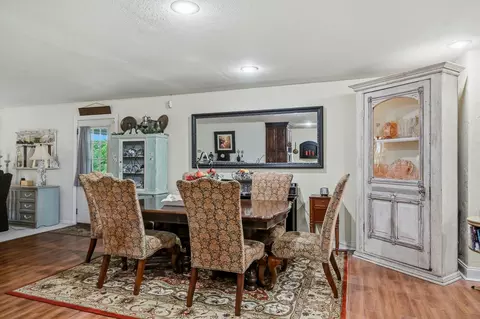 Dining - 1111 E Wilder Ct, Nixa, MO 65714 photo 2 of 2