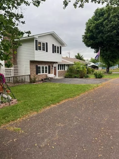 500 S Ash St, Mountain View, MO 65548