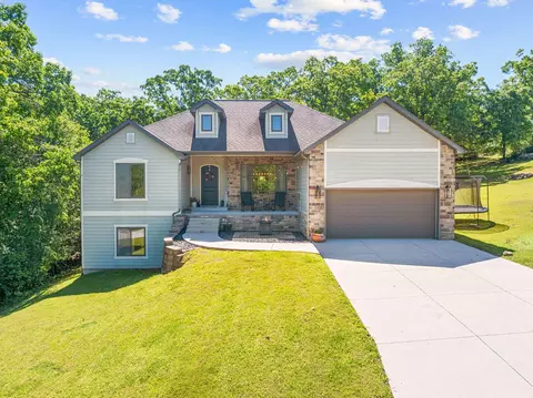 120 Red Cedar Ave, Branson, MO 65616