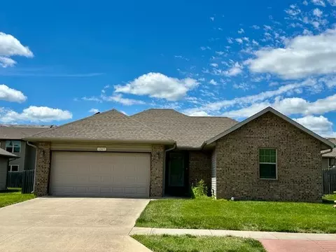 1317 S Venice Ave, Republic, MO 65738