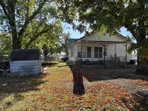 Exterior - 710 Main St, Osceola, MO 64776 photo 3 of 10