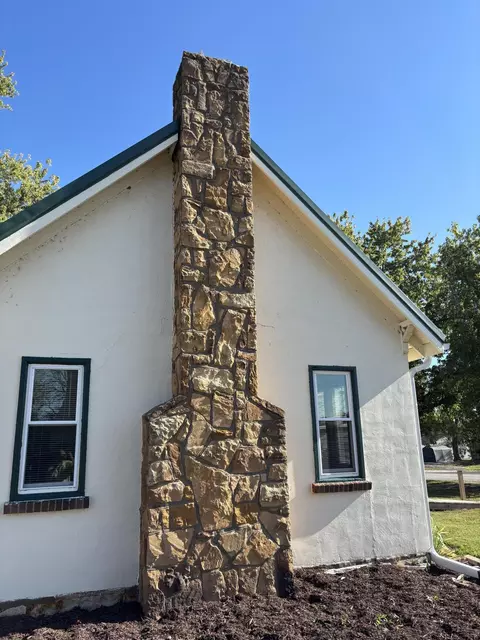 Exterior - 710 Main St, Osceola, MO 64776 photo 6 of 10