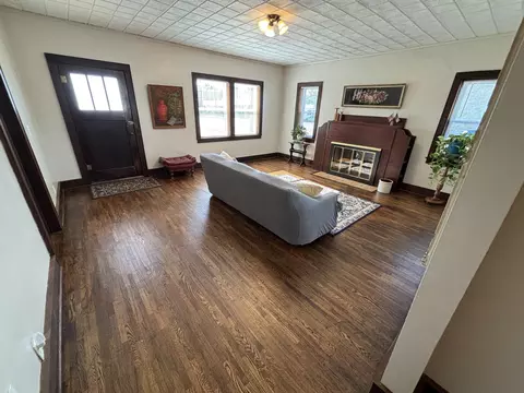 Living - 710 Main St, Osceola, MO 64776 photo 2 of 4