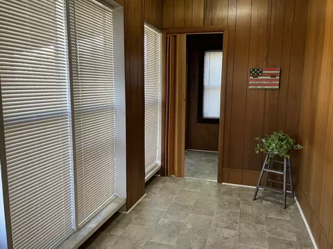 Entry Way - 710 Main St, Osceola, MO 64776 photo 3 of 7