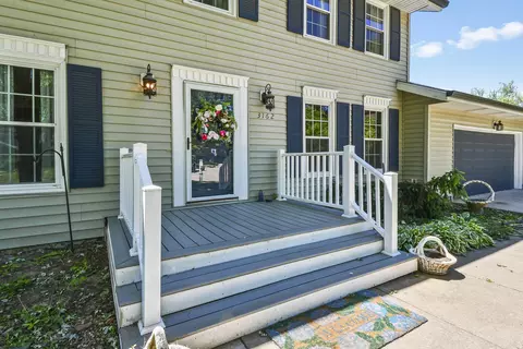 Exterior - 3162 W Tracy Ct, Springfield, MO 65807 photo 4 of 10