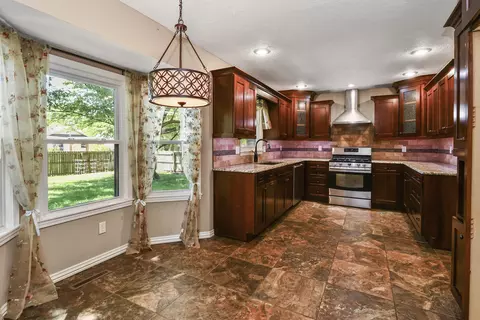 Kitchen - 3162 W Tracy Ct, Springfield, MO 65807 photo 1 of 7