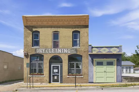 215 N Main Ave, Bolivar, MO 65613