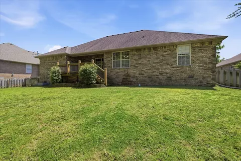 Exterior - 3277 W Cardinal St, Springfield, MO 65810 photo 6 of 8