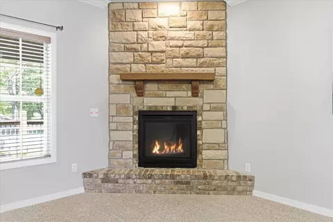 Living - 3277 W Cardinal St, Springfield, MO 65810 photo 2 of 3