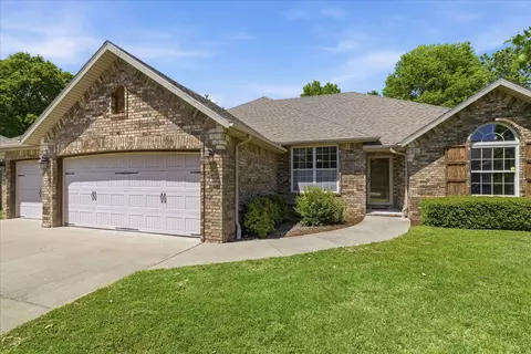 Exterior - 3277 W Cardinal St, Springfield, MO 65810 photo 3 of 8