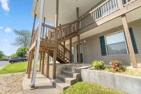 Exterior - 580 Abby Ln #6, Branson, MO 65616 photo 2 of 4